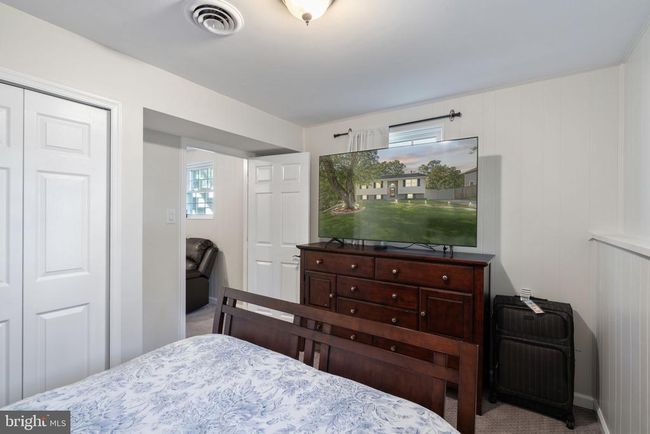 18906 White Oak Dr, House other with 4 bedrooms, 2 bathrooms and null parking in TRIANGLE VA | Image 25