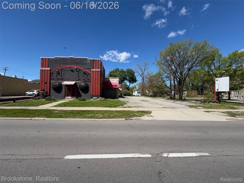 600 Huron St, Pontiac, MI, 48341-1518 | Card Image