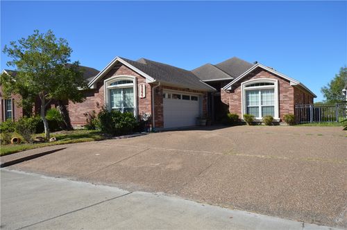 6206 Garden Ct, Corpus Christi, TX, 78414-6078 | Card Image