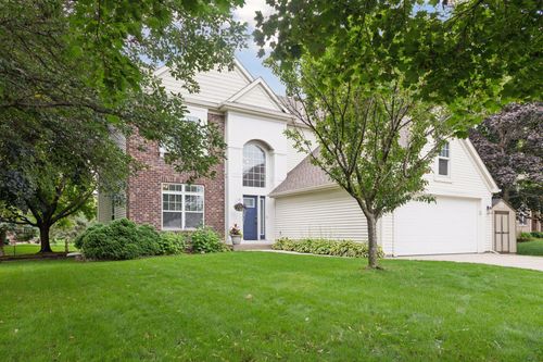 9151 Tyne Ln, Inver Grove Heights, MN, 55077-4438 | Card Image