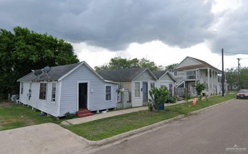 689 Zaragosa St, San Benito, TX, 78586-5803 | Card Image