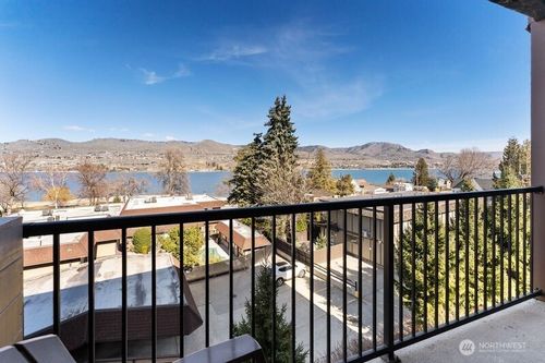 311-2220 W W Woodin Ave, Chelan, WA, 98816-9310 | Card Image