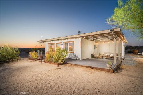 69126 Rainier Rd, 29 Palms, CA, 92277-5752 | Card Image