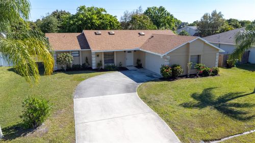 2255 Se Gaslight St, Port St. Lucie, FL, 34952-7332 | Card Image