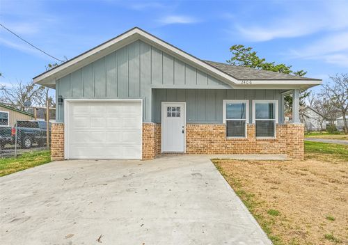 2406 Beecha St, Greenville, TX, 75401-3003 | Card Image