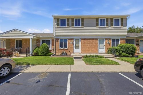 16345 Benmar Dr, Roseville, MI, 48066-2001 | Card Image