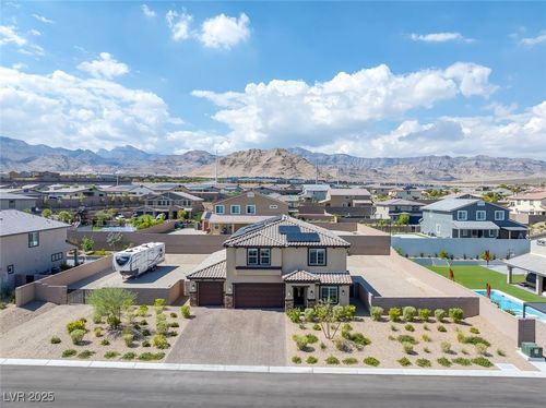 5449 Grapetree St, Las Vegas, NV, 89149-4038 | Card Image