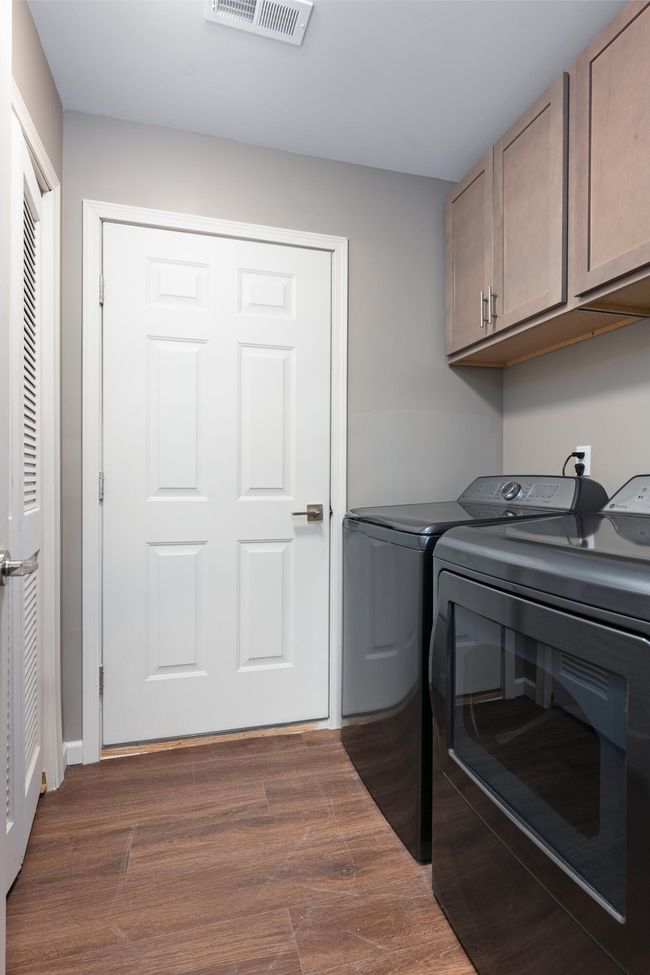 11070 Brookwood, Condo with 2 bedrooms, 2 bathrooms and null parking in Taylor MI | Image 13