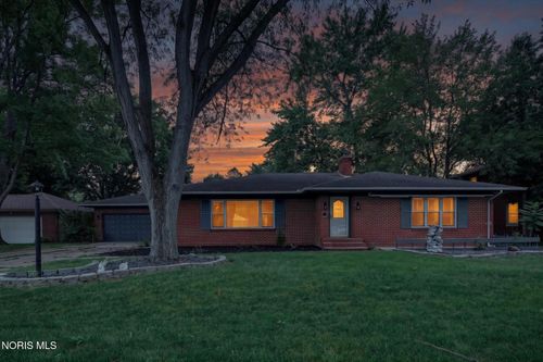 201 Sheffield Ave, Napoleon, OH, 43545-1415 | Card Image