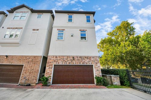 1003 E 28th St, Houston, TX, 77009-1144 | Card Image