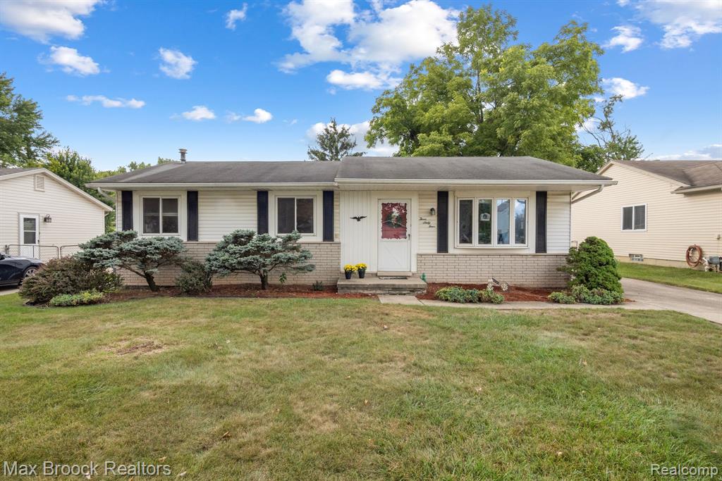Randolph St, Westland, MI 48186
