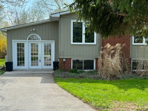 72234 Lakeshore Dr, Dashwood, ON, N0M1N0 | Card Image