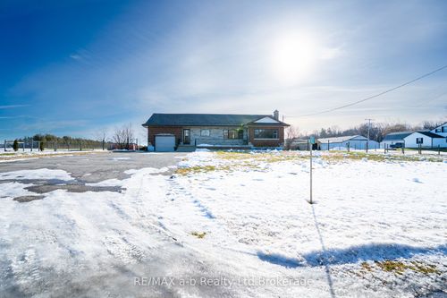 662 Windham 6 Rd, Vanessa, ON, N0E1V0 | Card Image