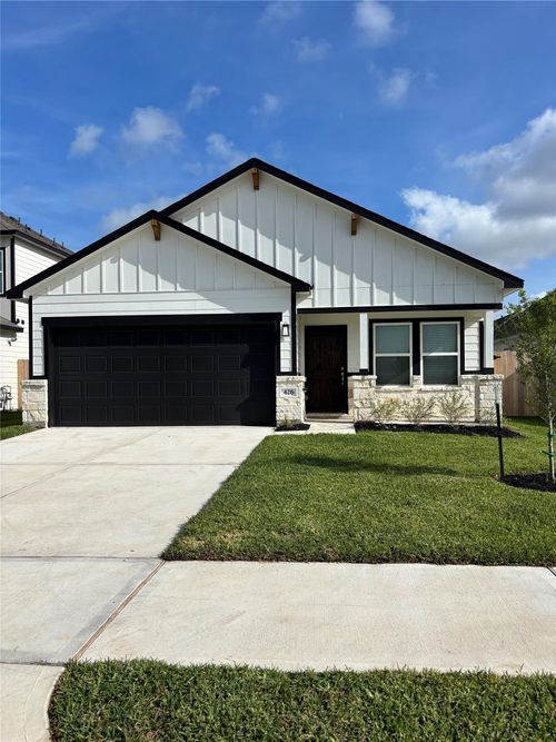 426 Magnetic Hill Dr, Crosby, TX, 77532-3148 | Card Image