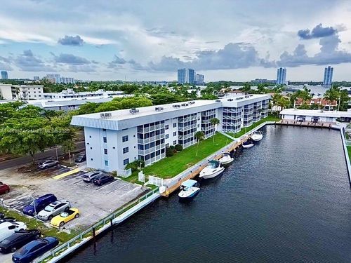 apt-105-3551 Ne 169th St, North Miami Beach, FL, 33160-3266 | Card Image