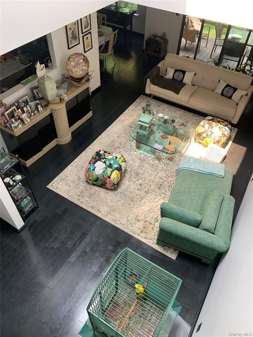 40 Cedar Ln N, Glen Head, NY, 11545-1704 | Card Image