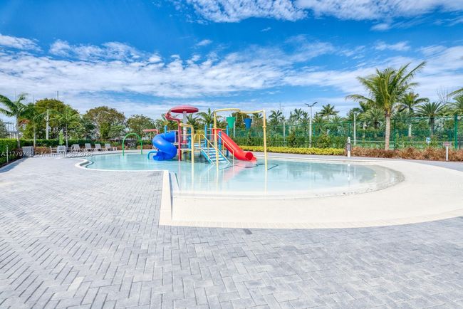 APT-23 - 7831 Nw 104 Th Ave, Condo with 2 bedrooms, 3 bathrooms and null parking in Doral FL | Image 32