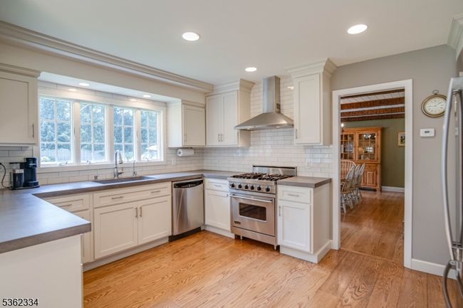 22 Hilltop Cir, House other with 4 bedrooms, 2 bathrooms and null parking in Mendham Twp NJ | Image 4