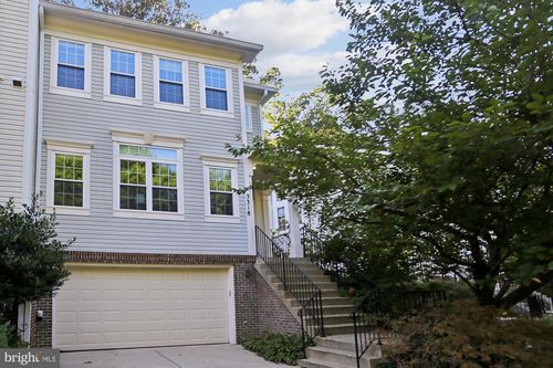3318 Mills Crossing Pl, Kensington, MD, 20895-2146 | Card Image