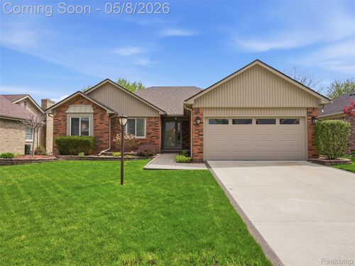 1669 Treeside Dr, Rochester Hills, MI, 48307-3475 | Card Image