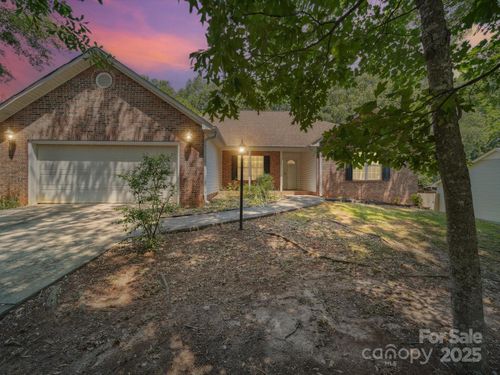 129 Brookshire Dr, Fort Mill, SC, 29715-7056 | Card Image