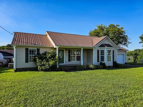 105 Twin Oaks Dr, Bell Buckle, TN, 37020-4057 | Card Image