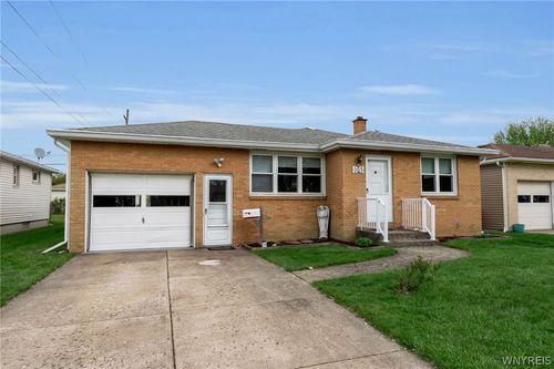 203 Lou Ann Dr, Depew, NY, 14043-1247 | Card Image