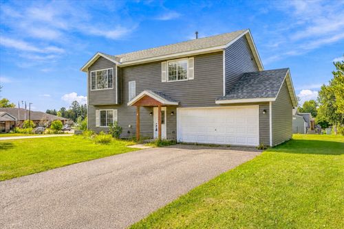 1790 4th Ave, Baldwin, WI, 54002-5165 | Card Image