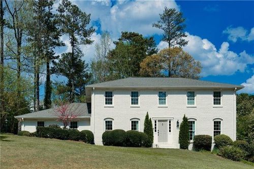 3811 Valley Green Dr, Marietta, GA, 30068-2565 | Card Image