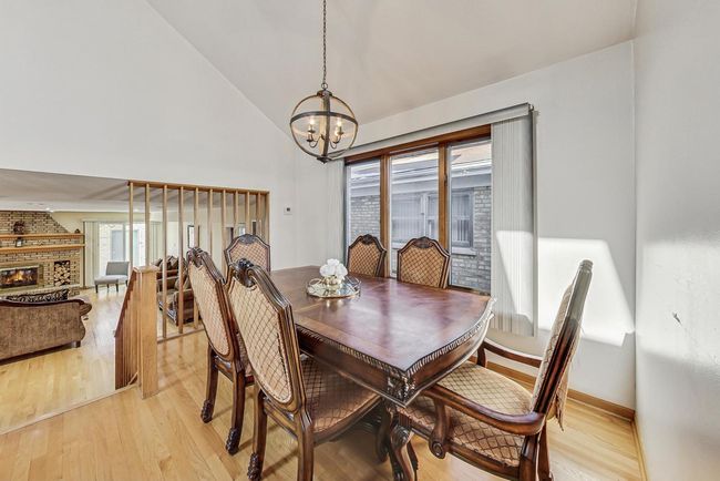 4238 N New England Ave, House other with 5 bedrooms, 3 bathrooms and 2 parking in Harwood Heights IL | Image 7