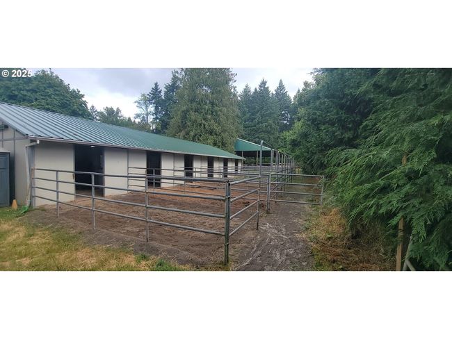 5750 Sw River Rd, House other with 3 bedrooms, 2 bathrooms and 2 parking in Hillsboro OR | Image 41