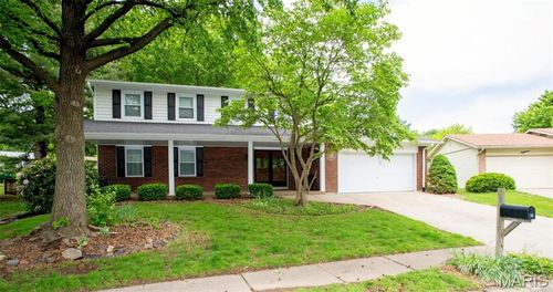 16 Gum Tree Pl, Saint Charles, MO, 63301-1256 | Card Image