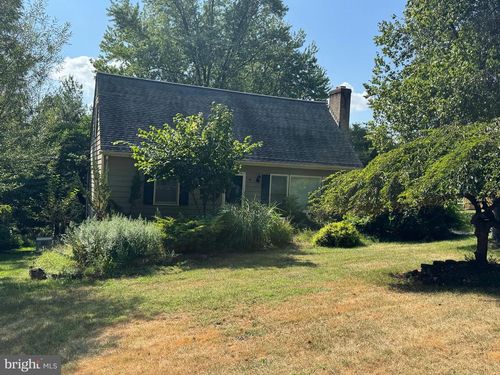 4635 Old Swimming Pool Rd, Braddock Heights, MD, 21714-2503 | Card Image
