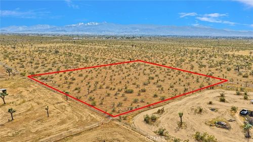 3097 Tumbleweed Rd, Phelan, CA, 92371 | Card Image