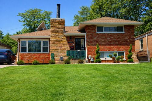 17112 Whittier Ave, Hazel Crest, IL, 60429-1120 | Card Image