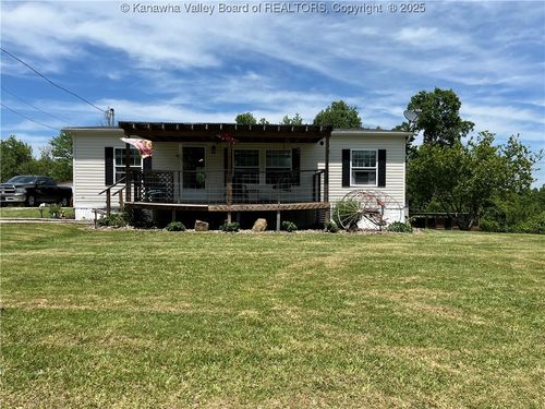 3145 Barker Ridge Rd, Milton, WV, 25541-6949 | Card Image