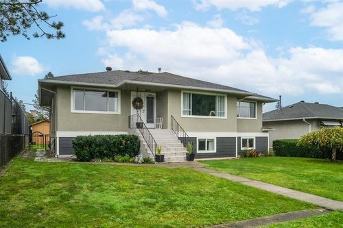 4664 Royal Oak Ave, Burnaby, BC, V5G3M5 | Card Image