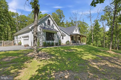250 Creola Dr, WINCHESTER, VA, 22603-2465 | Card Image