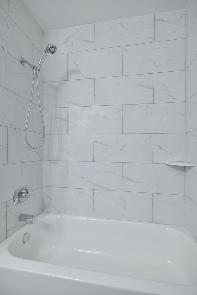 D - 5177 Coventry Ln, Condo with 2 bedrooms, 2 bathrooms and 1 parking in Gurnee IL | Image 26