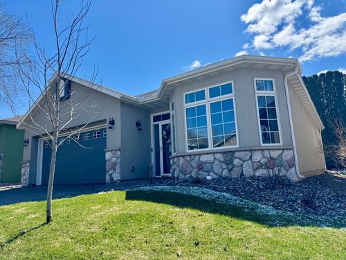 37 Portage Trl, Sauk Rapids, MN, 56379-1157 | Card Image