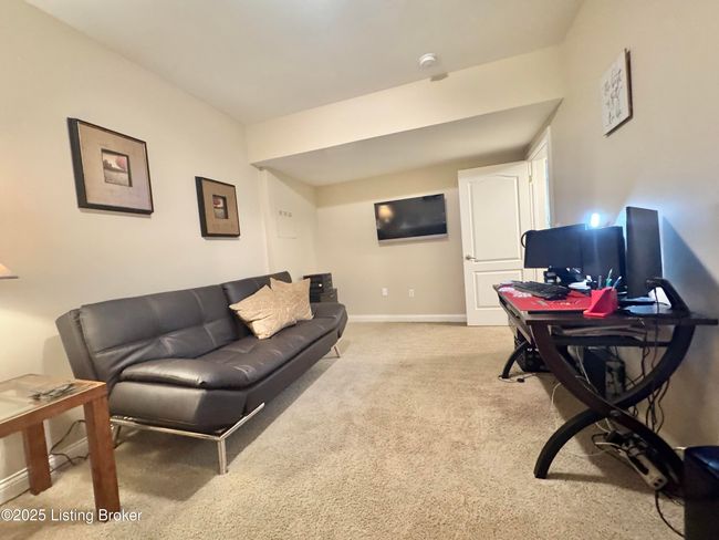 Office space-basement | Image 38