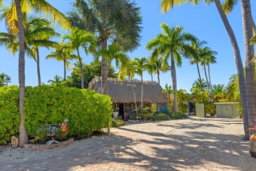 37-2950 Overseas Hwy, Key West, FL, 33040-6131 | Card Image