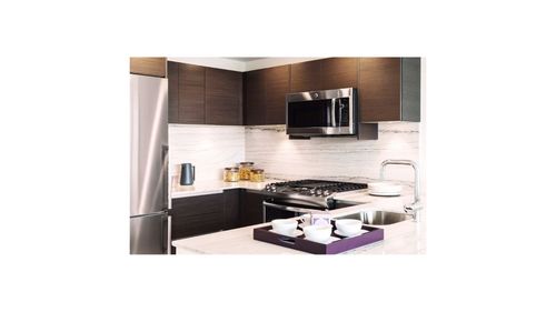 11l-315 W 33rd St, New York, NY, 10001-2772 | Card Image