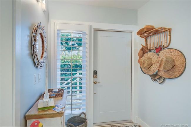 APT-11 - 245 Macarthur Blvd, Condo with 2 bedrooms, 3 bathrooms and null parking in Stuart FL | Image 6