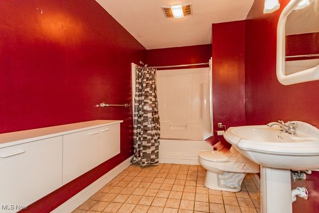 83 Haskell Drive, House other with 3 bedrooms, 3 bathrooms and null parking in Bratenahl OH | Image 37