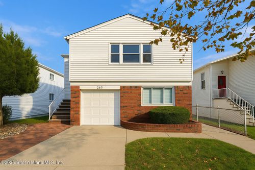 281 Arlene St, Staten Island, NY, 10314-3203 | Card Image