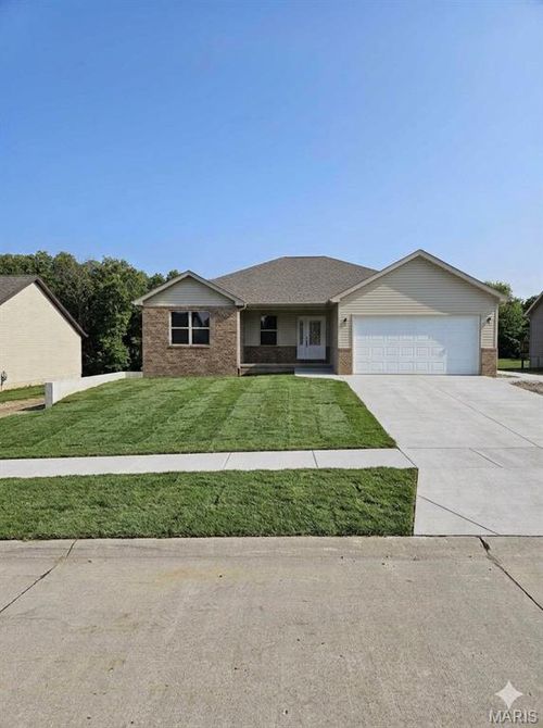 28500 Shallow Water Rd, Warrenton, MO, 63383-4757 | Card Image