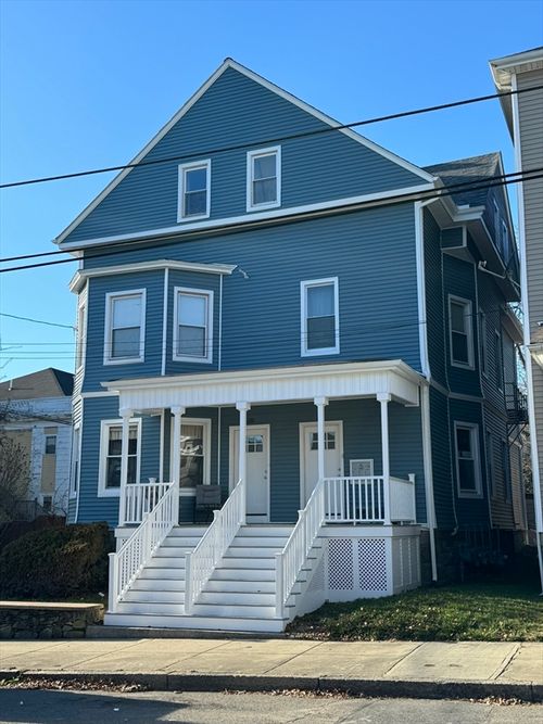 286 Grove St, Fall River, MA, 02720-5264 | Card Image