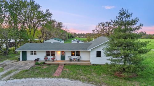 9125 Farm Road 2140, Cassville, MO, 65625 | Card Image