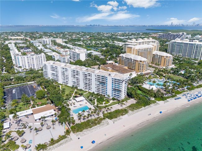 APT-5H - 609 Ocean Dr, Condo with 2 bedrooms, 2 bathrooms and null parking in Key Biscayne FL | Image 26